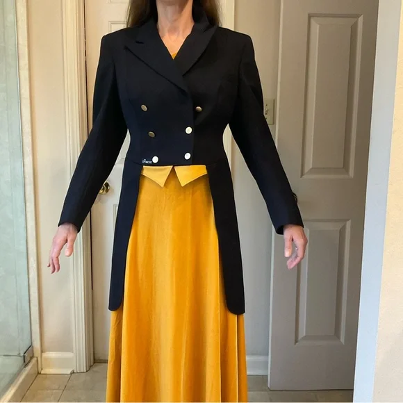 Pikeur Dressage Shadbelly Show Coat, Classic Tails, Brass Buttons, Navy, Sz M - Picture 3 of 15